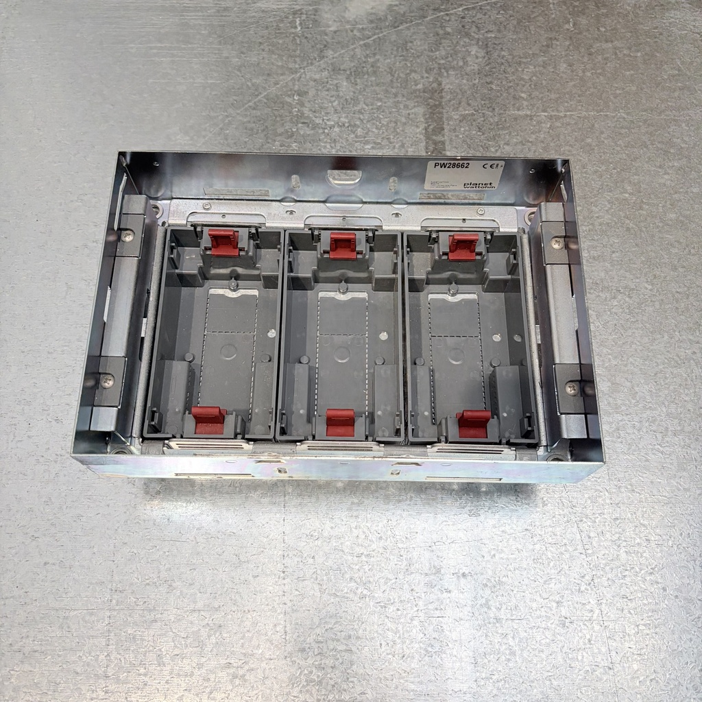 Kit boîte affleurante 220 x 265 mm