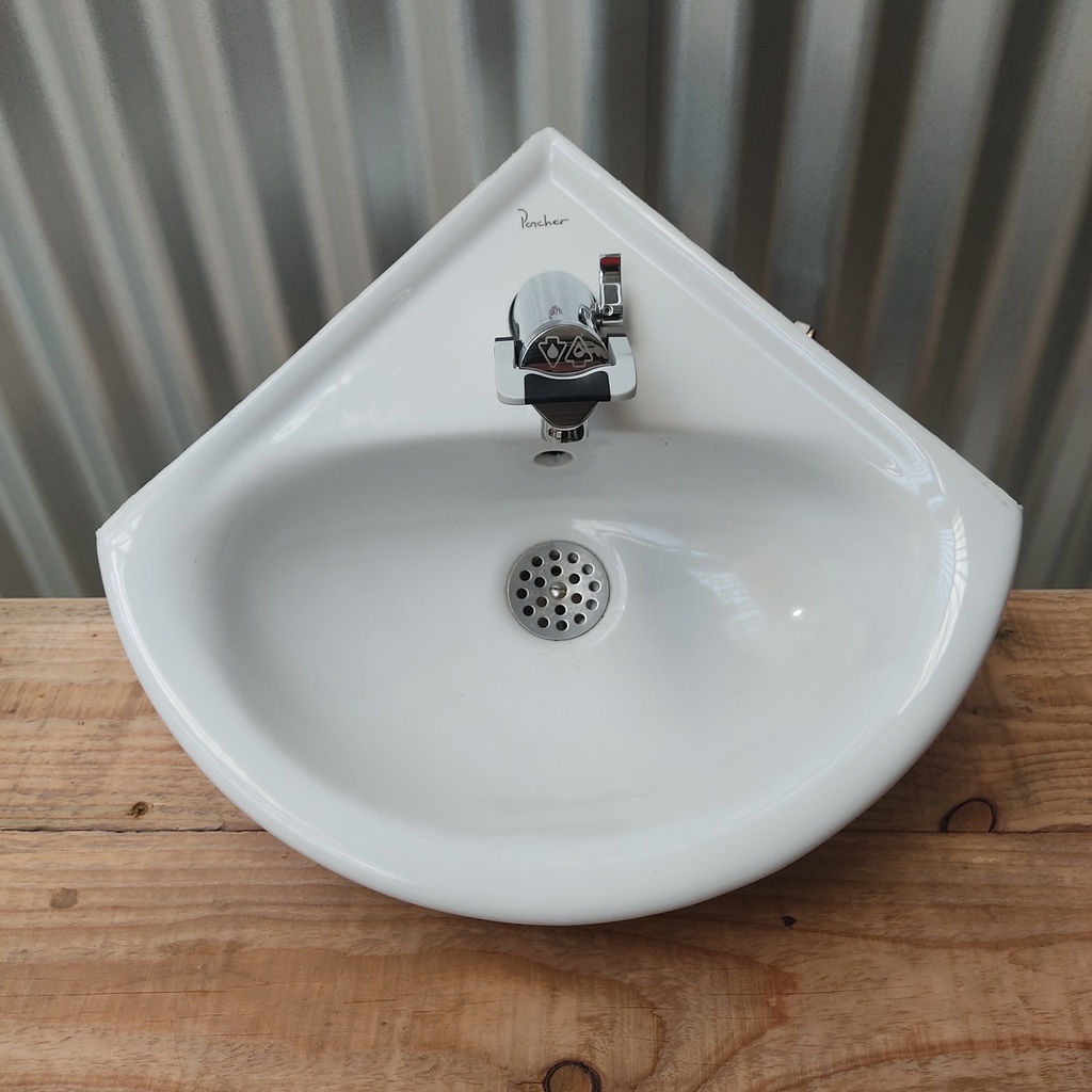 LAVE MAIN D'ANGLE PORCHER