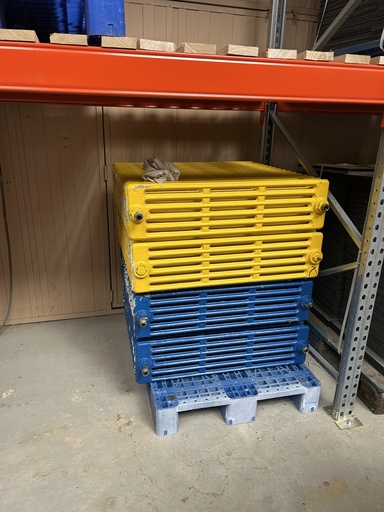 [8.1.381-012] Radiateur fonte 100x88x23 6 colonnes 18 éléments