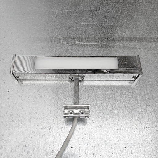 [10.3.466-001] Applique reglettes inox